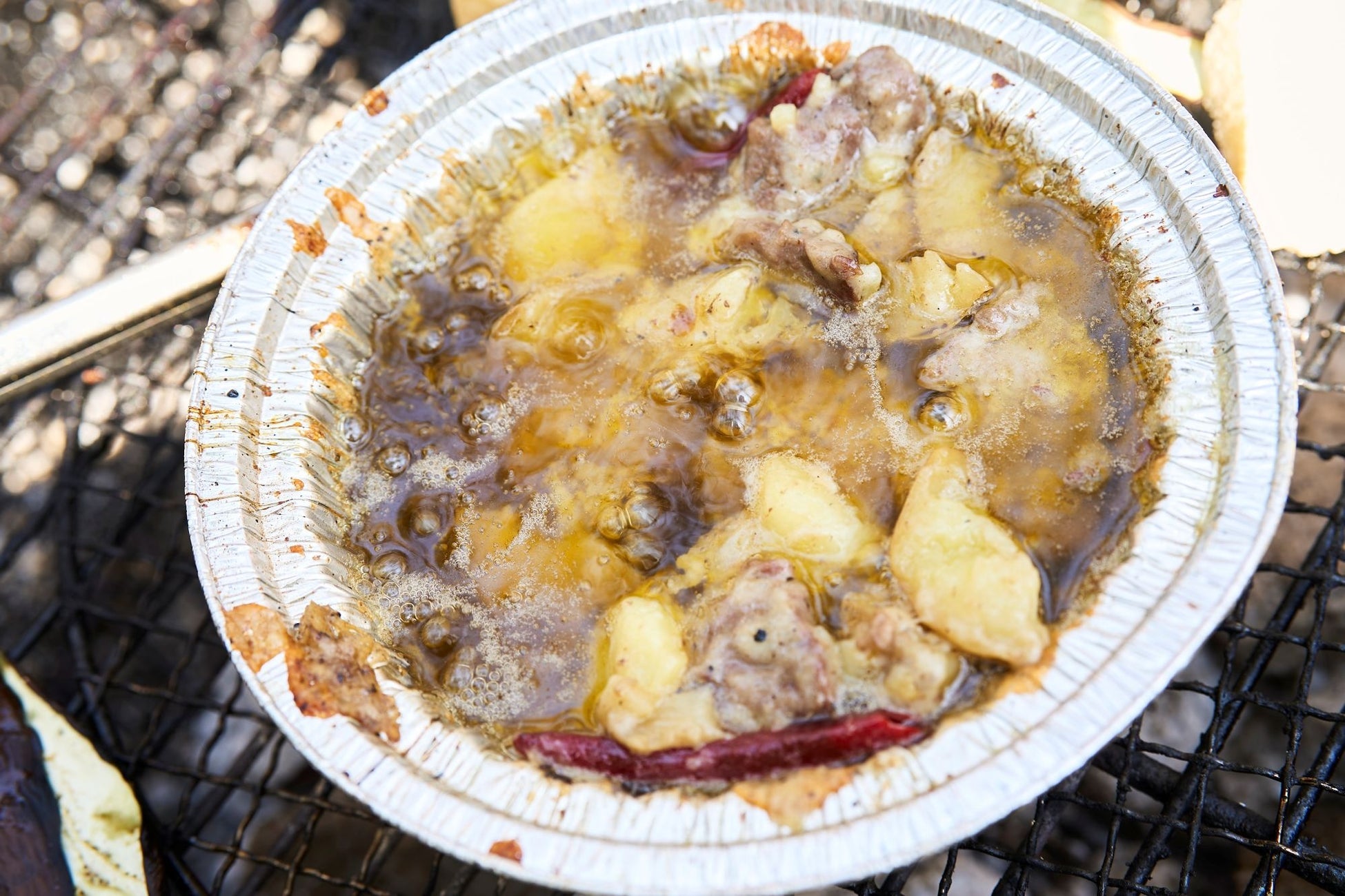 参加者が調理した白糠食材のアヒージョ